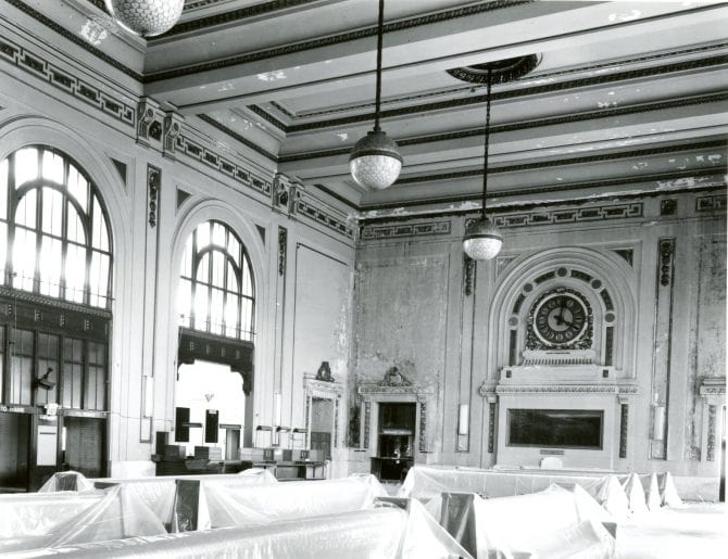 Interior of the Southern Pacific Railroad's 16th Street Station at Sixteenth Street and Wood in August 1992.