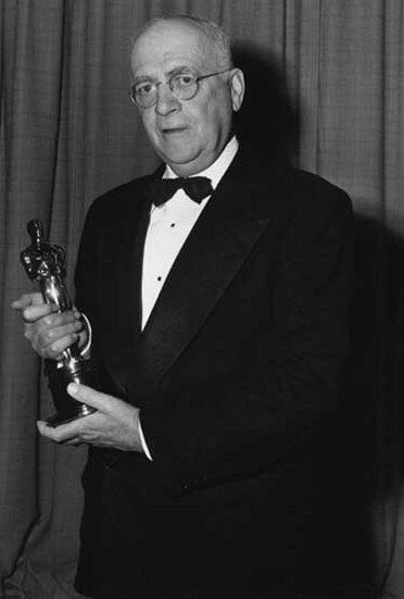 Willis O'Brien with his Oscar from Mighty Joe Young.