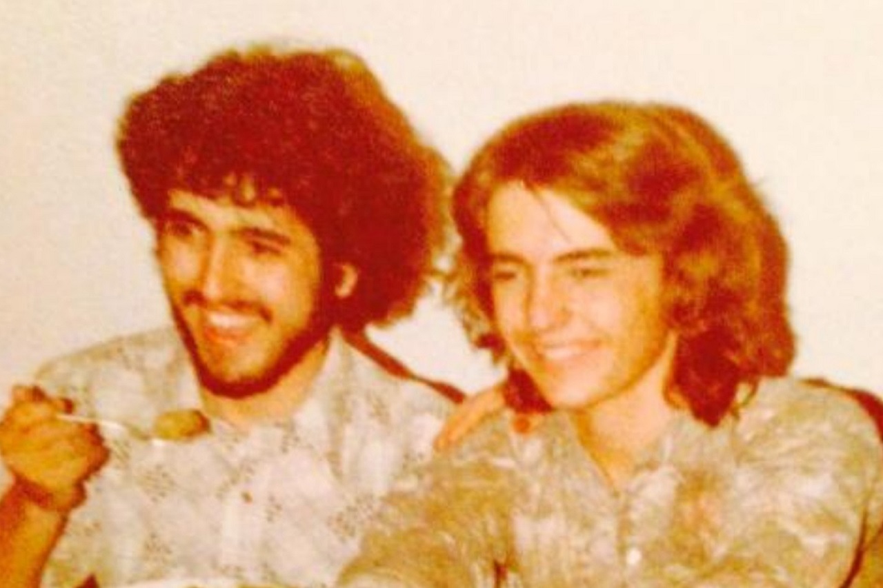 画像：1970年代のいとこのエディとビリー。 カシージャス家の写真提供