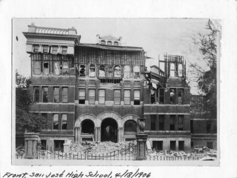 Mặt trước trường trung học San Jose 4/18/1906