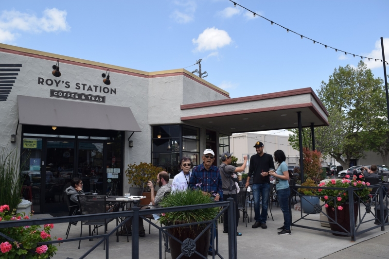 El edificio finalmente se convirtió y desde 2009 funciona como Roy's Station Coffee & Teas.