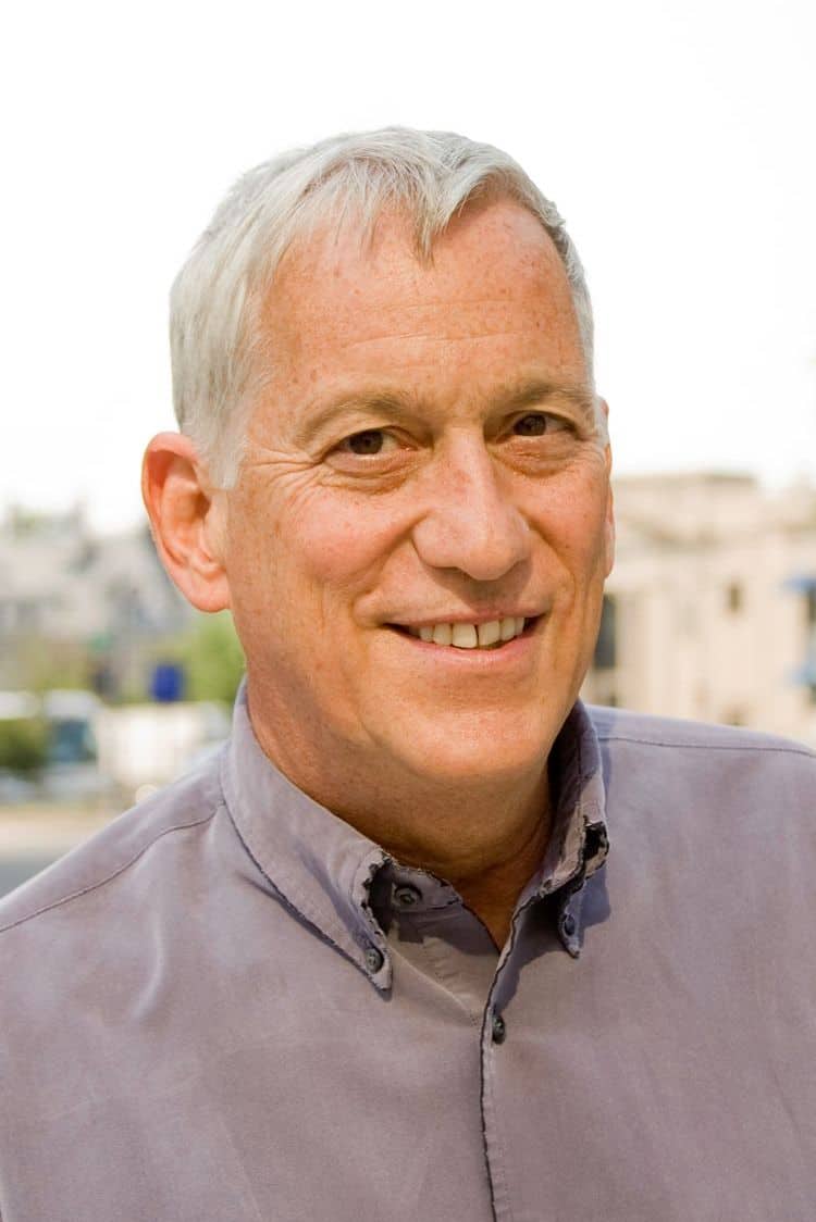 Walter Isaacson will be the speaker at the 2022 Mary S. Stern Lecture.