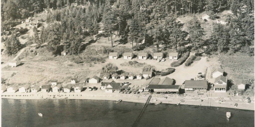 Aerial view of fishing resort in Mutiny Bay 1950s, Historic Photo